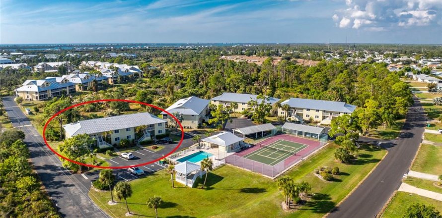 Condominio en Englewood, Florida, 2 dormitorios  № 2101362