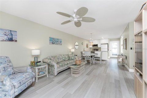 Condominio en venta en Englewood, Florida, 2 dormitorios, 86.68 m2 № 2101362 - foto 12
