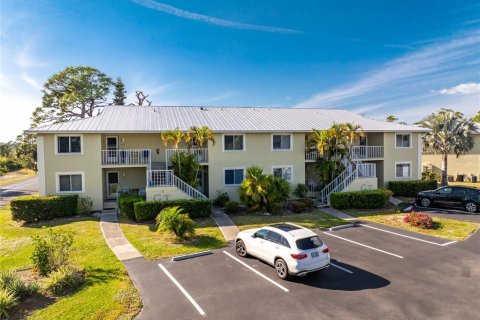 Condominio en venta en Englewood, Florida, 2 dormitorios, 86.68 m2 № 2101362 - foto 2
