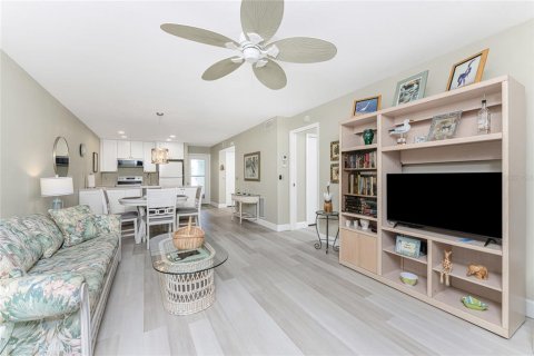 Condominio en venta en Englewood, Florida, 2 dormitorios, 86.68 m2 № 2101362 - foto 13