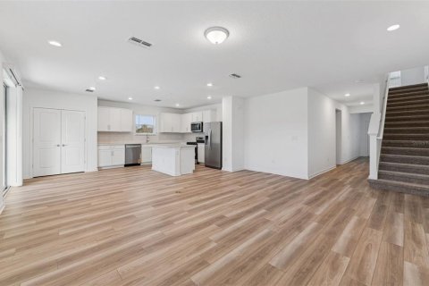 House in Riverview, Florida 5 bedrooms, 241.27 sq.m. № 2259116 - photo 8