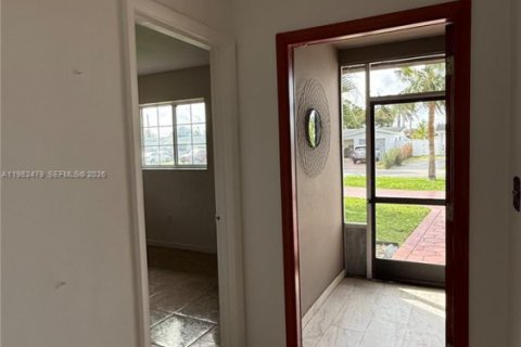 Propiedad comercial en alquiler en Miramar, Florida, 1 dormitorio, 113.71 m2 № 2047107 - foto 6
