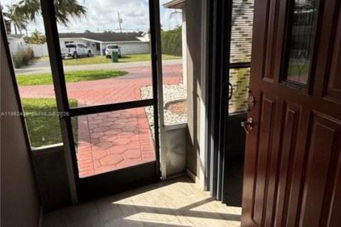 Propiedad comercial en alquiler en Miramar, Florida, 1 dormitorio, 113.71 m2 № 2047107 - foto 5