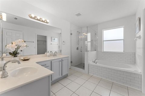Casa en venta en Orlando, Florida, 3 dormitorios, 200.39 m2 № 1907690 - foto 18