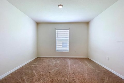 Villa ou maison à vendre à Zephyrhills, Floride: 4 chambres, 171.5 m2 № 2129749 - photo 19