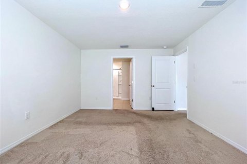 Villa ou maison à vendre à Zephyrhills, Floride: 4 chambres, 171.5 m2 № 2129749 - photo 30