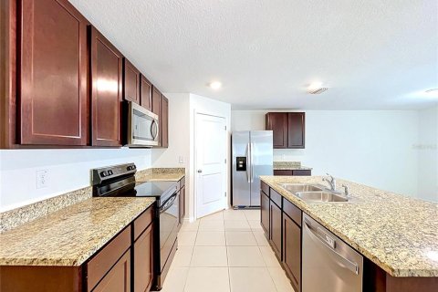 Villa ou maison à vendre à Zephyrhills, Floride: 4 chambres, 171.5 m2 № 2129749 - photo 21