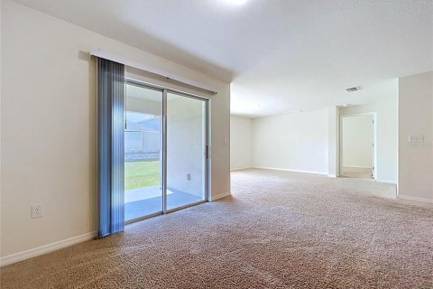 Villa ou maison à vendre à Zephyrhills, Floride: 4 chambres, 171.5 m2 № 2129749 - photo 23