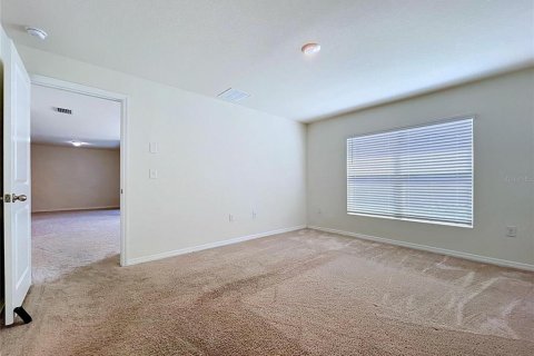 Villa ou maison à vendre à Zephyrhills, Floride: 4 chambres, 171.5 m2 № 2129749 - photo 28