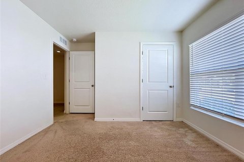 Villa ou maison à vendre à Zephyrhills, Floride: 4 chambres, 171.5 m2 № 2129749 - photo 8