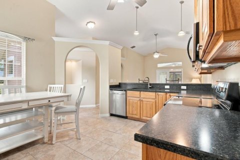 Villa ou maison à vendre à Umatilla, Floride: 3 chambres, 118.36 m2 № 2405296 - photo 11
