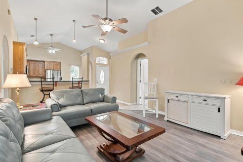 Villa ou maison à vendre à Umatilla, Floride: 3 chambres, 118.36 m2 № 2405296 - photo 10