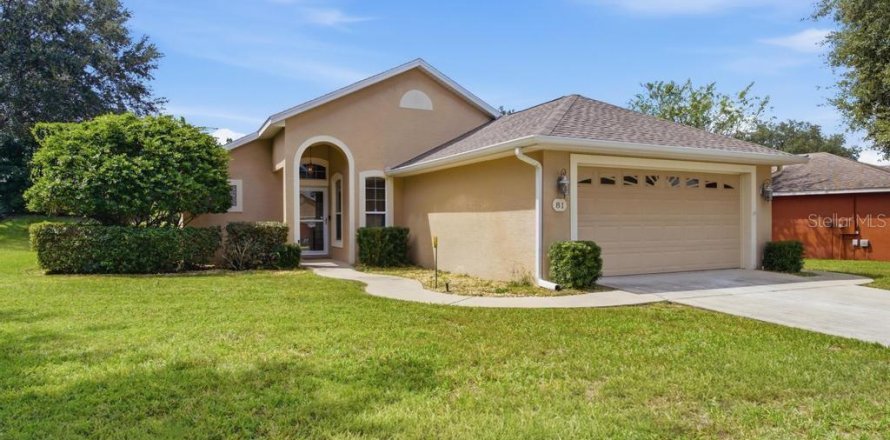 Villa ou maison à Umatilla, Floride 3 chambres, 118.36 m2 № 2405296