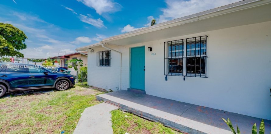 Villa ou maison à Miami, Floride 2 chambres, 183.95 m2 № 1878000