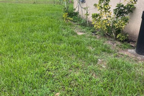 House in Okeechobee, Florida 3 rooms, 110.09 sq.m. № 2171391 - photo 17