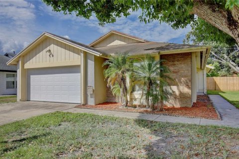 Villa ou maison à Orlando, Floride 3 chambres, 130.9 m2 № 2409846