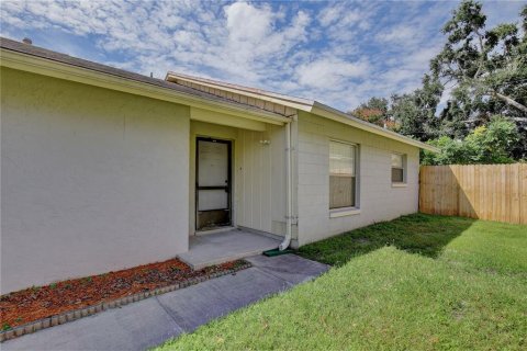 Villa ou maison à vendre à Orlando, Floride: 3 chambres, 130.9 m2 № 2409846 - photo 4