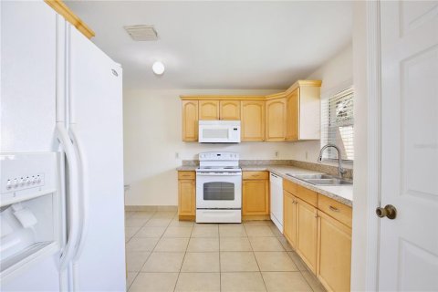 Villa ou maison à vendre à Orlando, Floride: 3 chambres, 130.9 m2 № 2409846 - photo 9