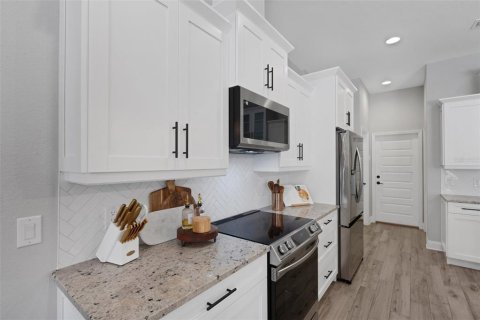 Купить виллу или дом в Лейкленд, Флорида 10 комнат, 226.68м2, № 1679706 - фото 11