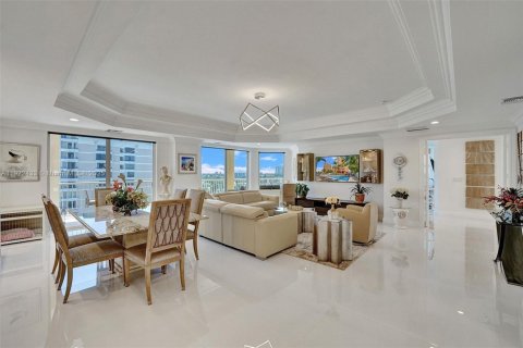 Купить кондоминиум в Помпано-Бич, Флорида 3 спальни, 207.82м2, № 2018870 - фото 6