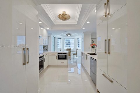 Купить кондоминиум в Помпано-Бич, Флорида 3 спальни, 207.82м2, № 2018870 - фото 25