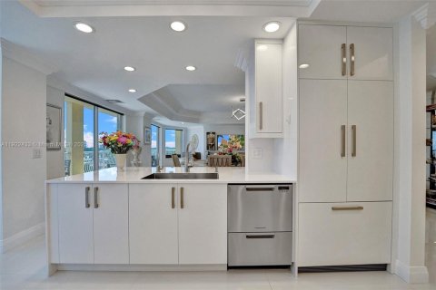 Купить кондоминиум в Помпано-Бич, Флорида 3 спальни, 207.82м2, № 2018870 - фото 28