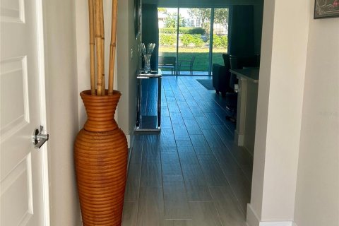 Casa en venta en Four Corners, Florida, 3 dormitorios, 158.31 m2 № 1775126 - foto 3