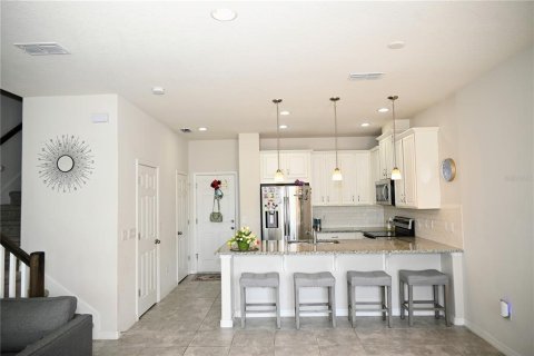 Touwnhouse à vendre à Kissimmee, Floride: 3 chambres, 148.92 m2 № 2225494 - photo 13