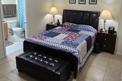 Снять в аренду кондоминиум в Майами, Флорида 2 спальни, 86.77м2, № 2015842 - фото 15