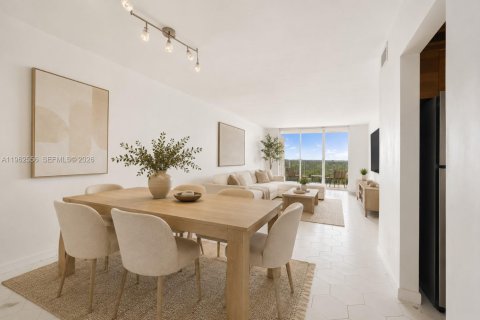 Condo in Aventura, Florida, 2 bedrooms № 2154822 - photo 3