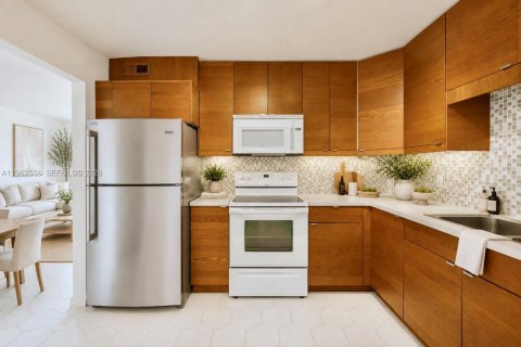 Condo in Aventura, Florida, 2 bedrooms № 2154822 - photo 4
