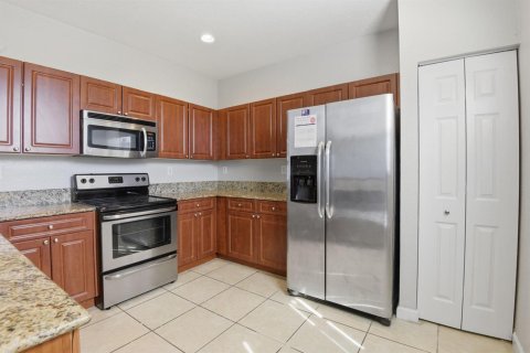 Touwnhouse à vendre à Homestead, Floride: 3 chambres, 124.49 m2 № 2084390 - photo 7