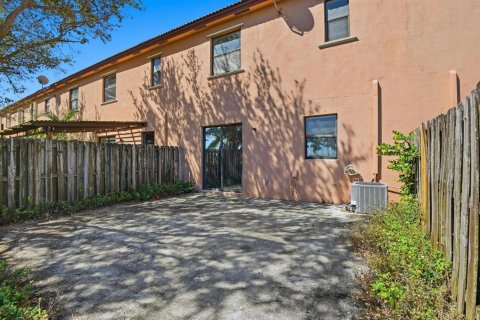 Touwnhouse à vendre à Homestead, Floride: 3 chambres, 124.49 m2 № 2084390 - photo 26