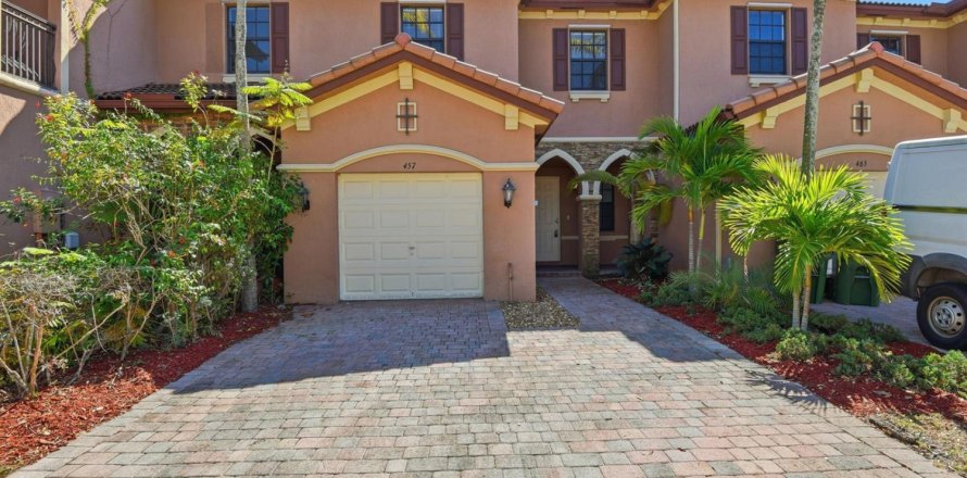 Touwnhouse à Homestead, Floride 3 chambres, 124.49 m2 № 2084390