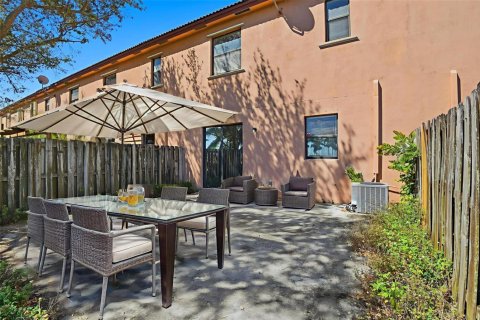 Touwnhouse à vendre à Homestead, Floride: 3 chambres, 124.49 m2 № 2084390 - photo 5