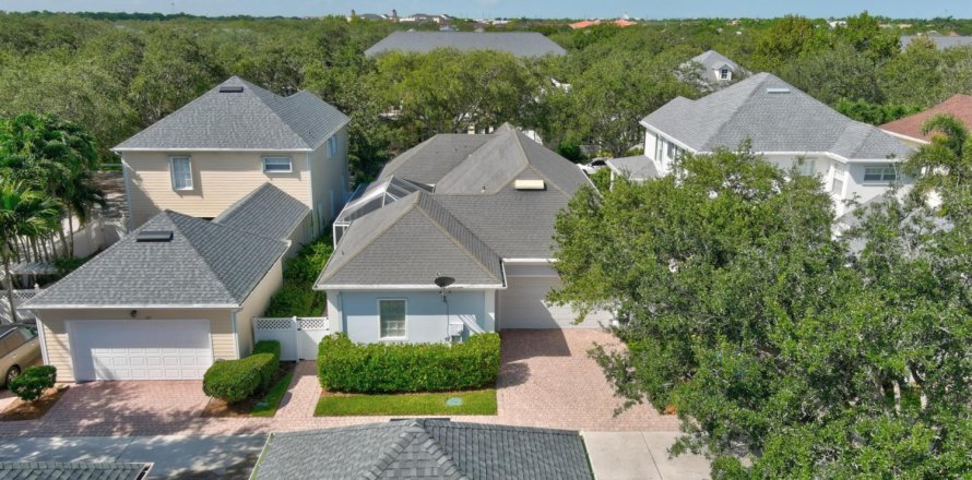 Casa en Jupiter, Florida 3 dormitorios, 186.55 m2 № 1145953