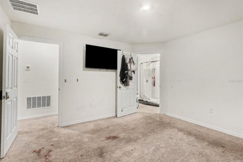 House in Kissimmee, Florida 3 bedrooms, 144.18 sq.m. № 2230635 - photo 9