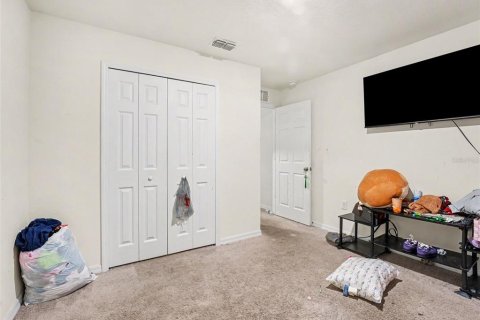 House in Kissimmee, Florida 3 bedrooms, 144.18 sq.m. № 2230635 - photo 12