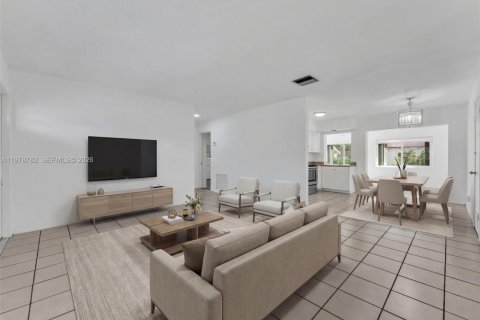 House in Tamarac, Florida 2 bedrooms, 99.68 sq.m. № 2045574 - photo 8