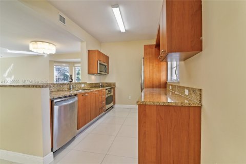 Купить кондоминиум в Авентура, Флорида 3 спальни, 166.95м2, № 2253767 - фото 7