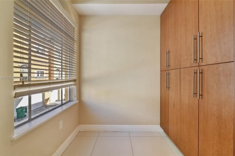 Купить кондоминиум в Авентура, Флорида 3 спальни, 166.95м2, № 2253767 - фото 9