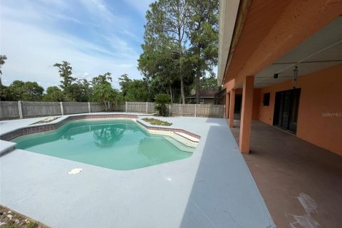 House in Orlando, Florida 4 bedrooms, 304.63 sq.m. № 2352328 - photo 27
