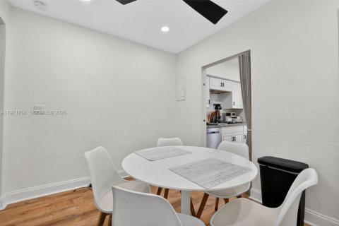 Copropriété à vendre à Miami Beach, Floride: 39.02 m2 № 2033577 - photo 13