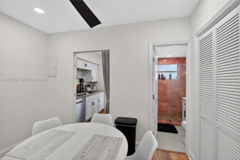 Copropriété à vendre à Miami Beach, Floride: 39.02 m2 № 2033577 - photo 10