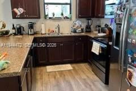 Casa en venta en Homestead, Florida, 4 dormitorios, 185.06 m2 № 2001613 - foto 7