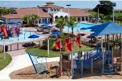 Casa en venta en Homestead, Florida, 4 dormitorios, 185.06 m2 № 2001613 - foto 25