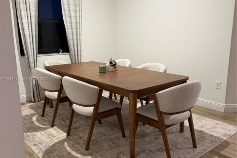 Casa en venta en Homestead, Florida, 4 dormitorios, 185.06 m2 № 2001613 - foto 6