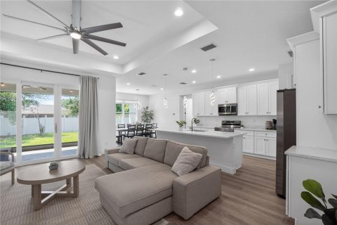 Casa en venta en North Port, Florida, 3 dormitorios, 169.64 m2 № 2218544 - foto 11