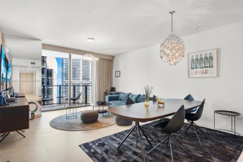 Condo in Miami, Florida, 1 bedroom  № 1691147 - photo 7