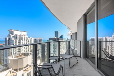 Condo in Miami, Florida, 1 bedroom  № 1691147 - photo 16